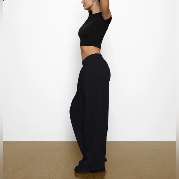 SKIMS Pants - SKIMS Boyfriend Fleece Pant L BO-WLG-2774